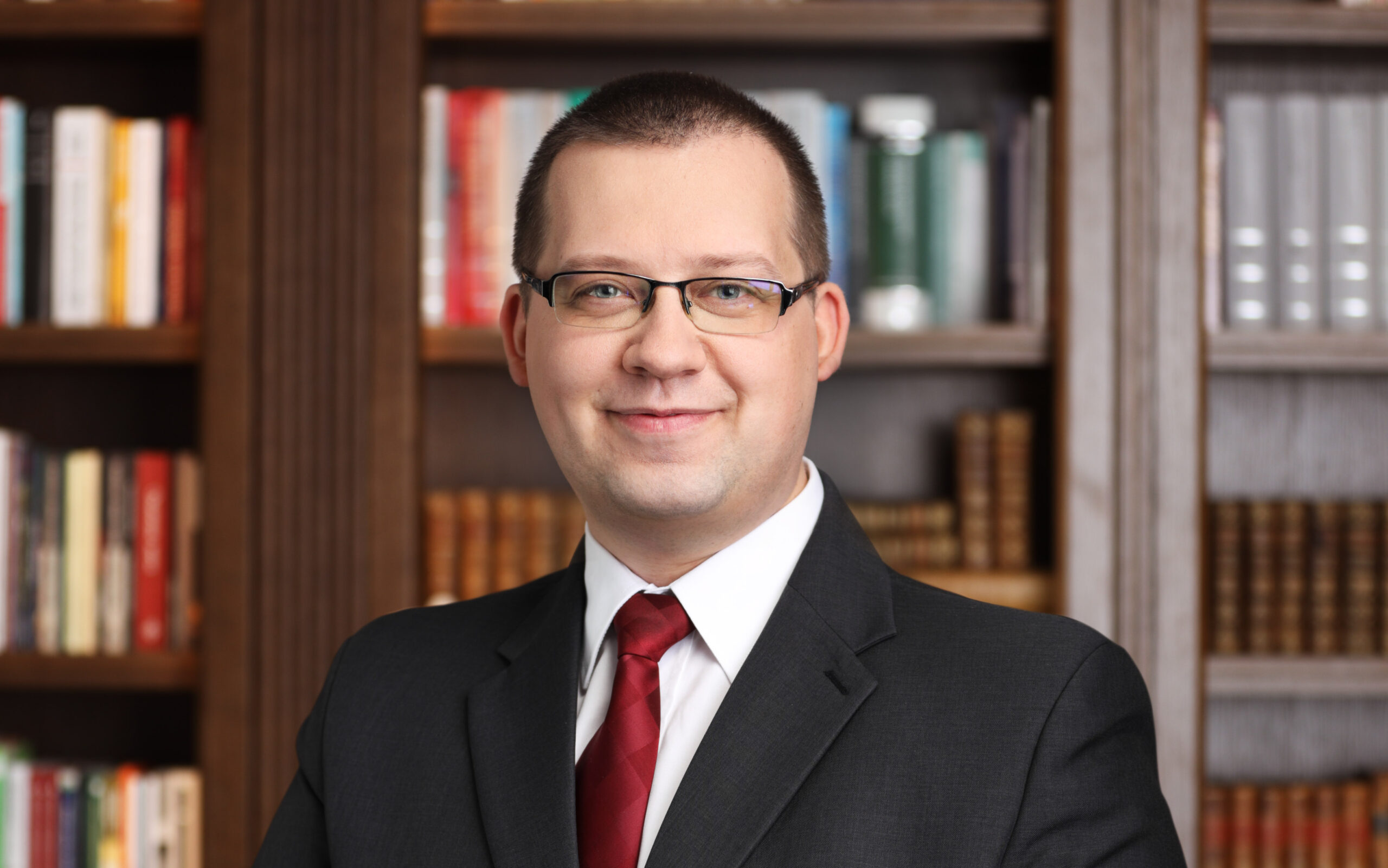 Czy społeczeństwo naprawdę chce chronić budzące wątpliwości związki wyznaniowe?