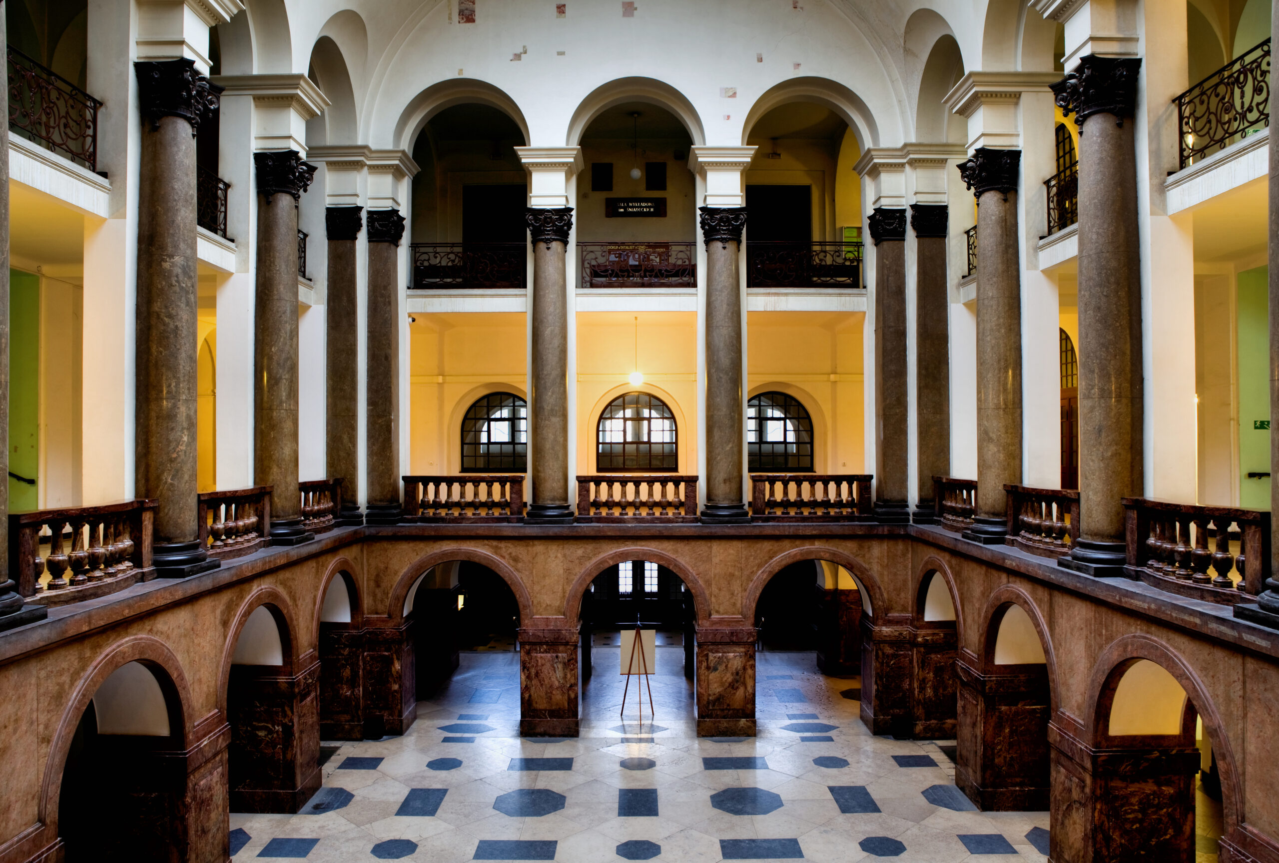 Sąd odstąpił od wymierzenia kary wobec prof. Żuchowskiego. Apelacja Ordo Iuris częściowo uwzględniona