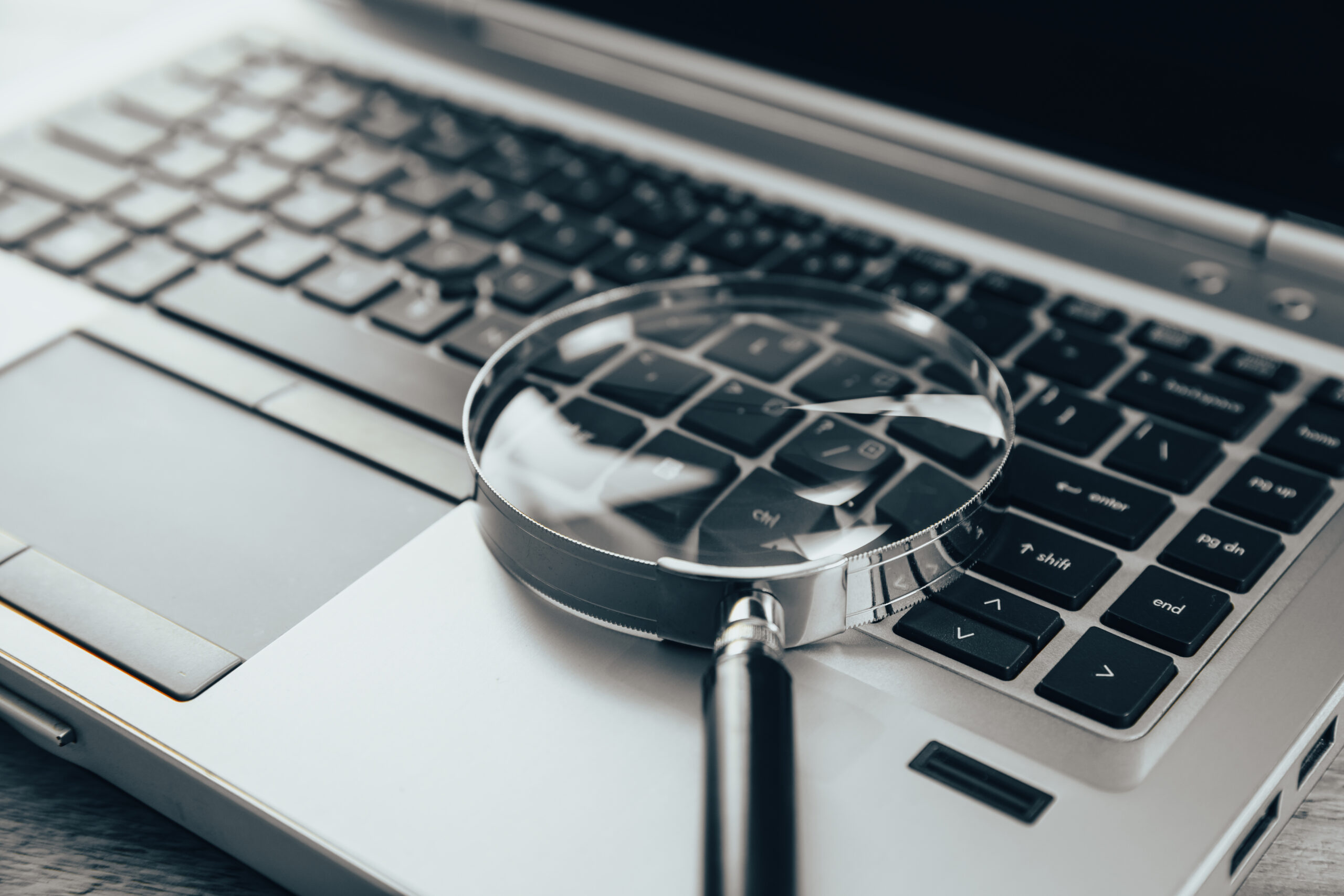 Analiza w sprawie potencjalnych naruszeń praw i wolności w projekcie ustawy – Prawo komunikacji elektronicznej