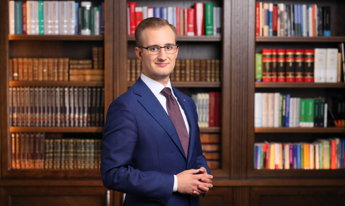 Wolny wybór rodziców zamiast żłobkowego szantażu. Rząd nie może zmuszać matek do rezygnacji z opieki nad dzieckiem