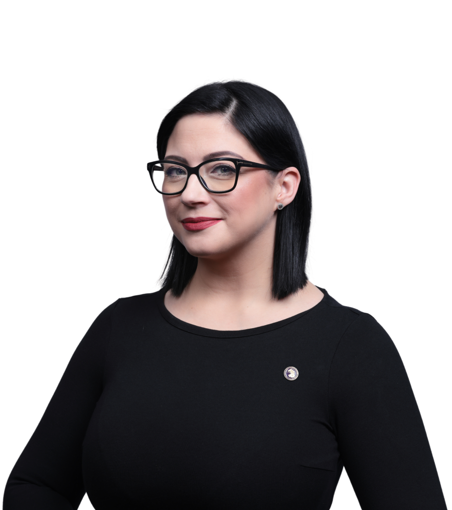 Alicja Zdrojewska - zdjęcie profilowe bez tła 2