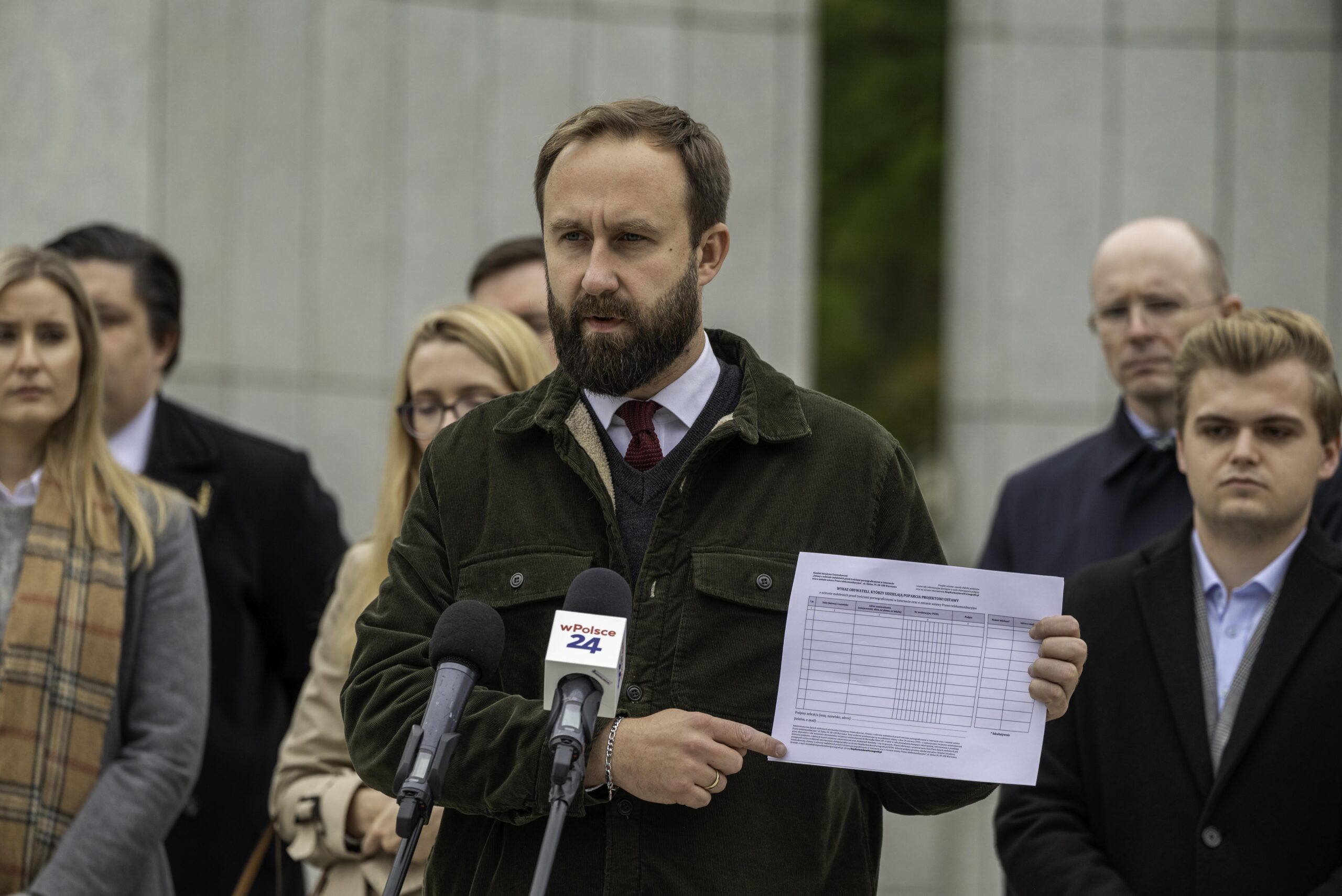 Zjednoczeni dla dobra dzieci. Konferencja komitetu inicjatywy ustawodawczej w sprawie ograniczenia dostępu do pornografii