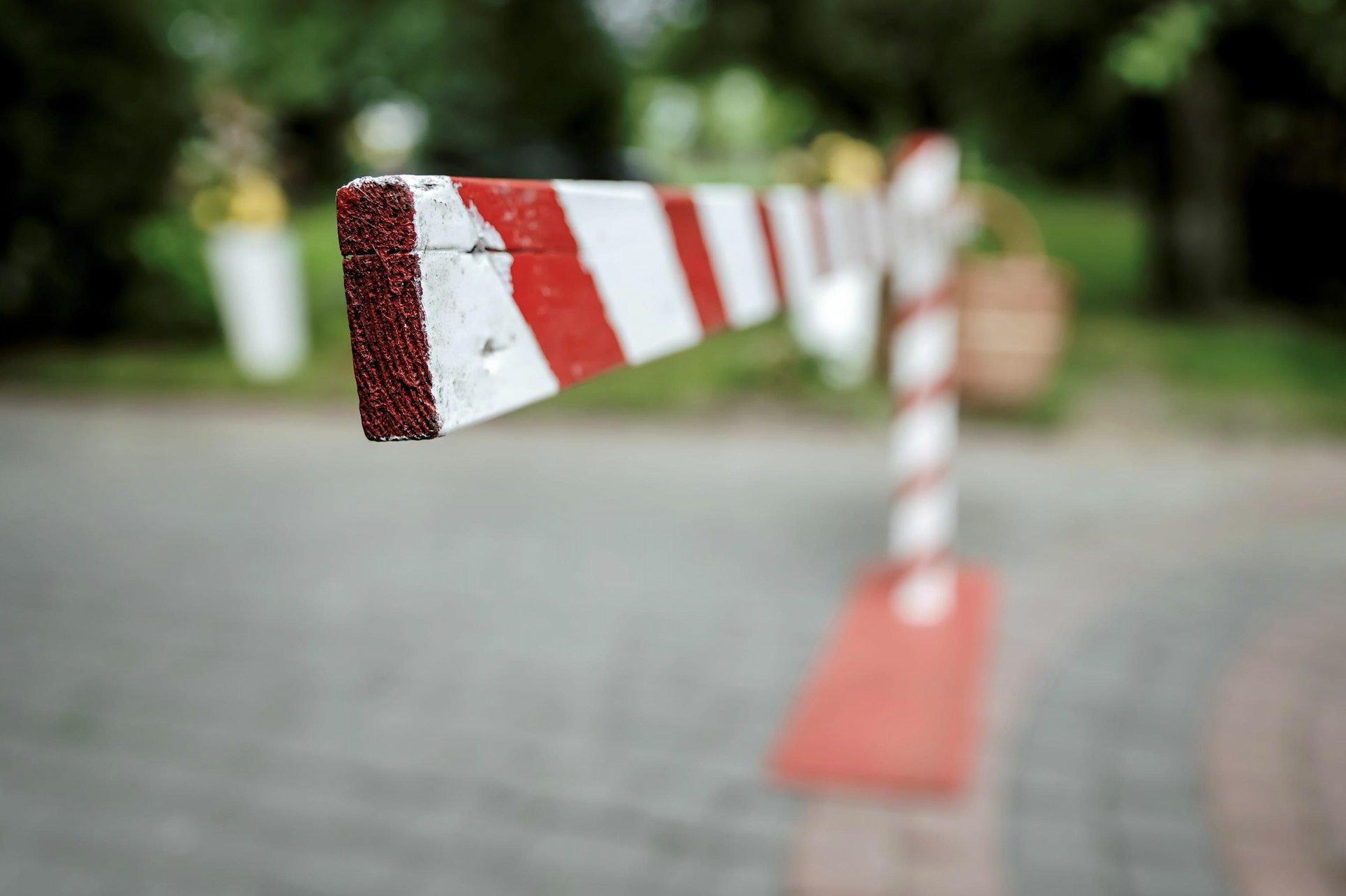 Skuteczniejsza deportacja nielegalnych imigrantów? Komisja Europejska składa propozycje