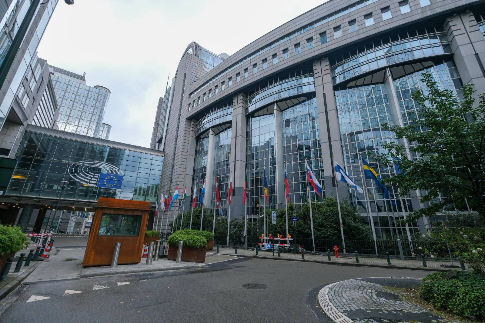 „Belka w oku” PE, czyli kilka słów o tym jak europarlament ostrzega przed wzrostem autorytaryzmu, totalitaryzmu i populizmu