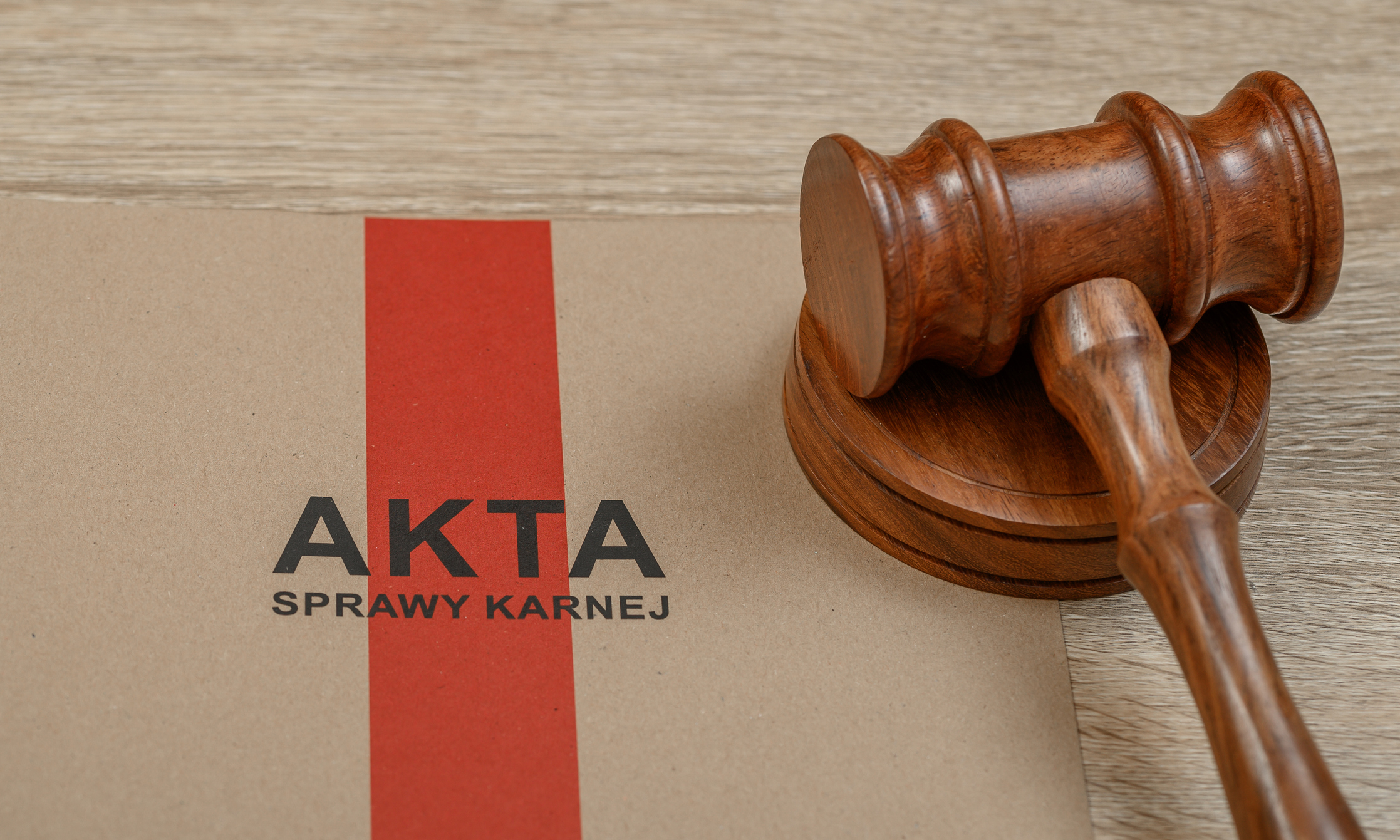 Niespójne zachowanie prokuratury w kwestii tzw. „wątku polskiego” sprawy Sławomira Nowaka